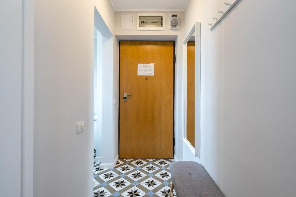 Downtown Modern - 2Br Apartment Bucarest Exterior foto